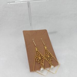 Hand Made New Beautiful Gold Rose and Pearl Earrings